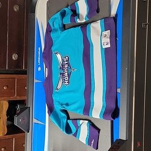 Mitchell & Ness Charlotte Hornets hockey style jersey size medium